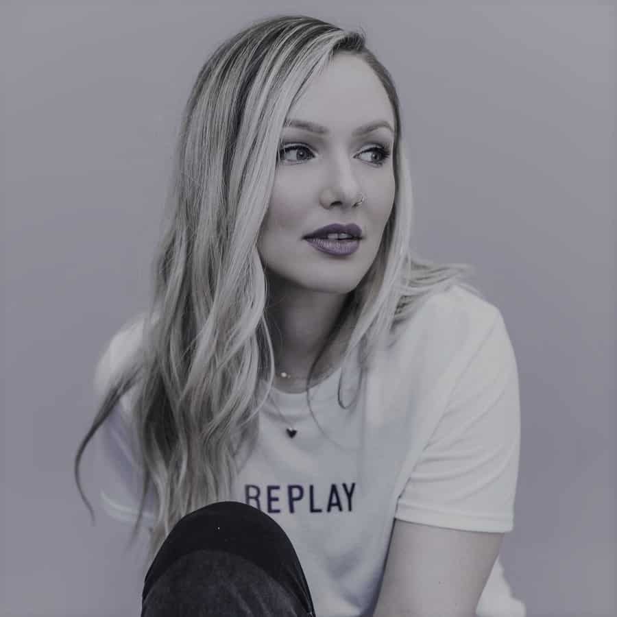 3 Things to Help You be Content | @itshillaryjane @trackstarz